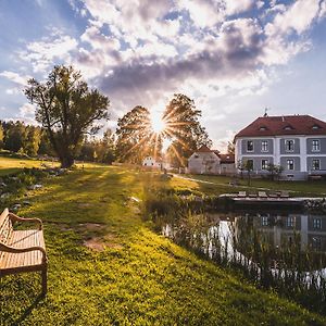 Aparthotel & Wellness Knizeci Cesta